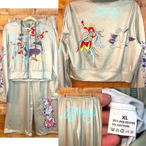 Skulls & Roses Jogging Suit Outfit